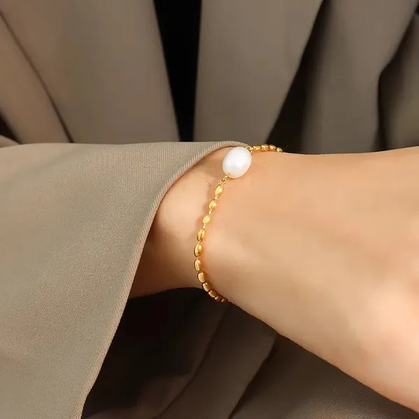 Gold_Bracelets_For_Women